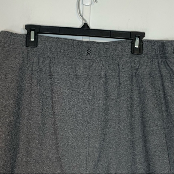 RHONE 8” Reign Midweight Shorts - Picture 9 of 14